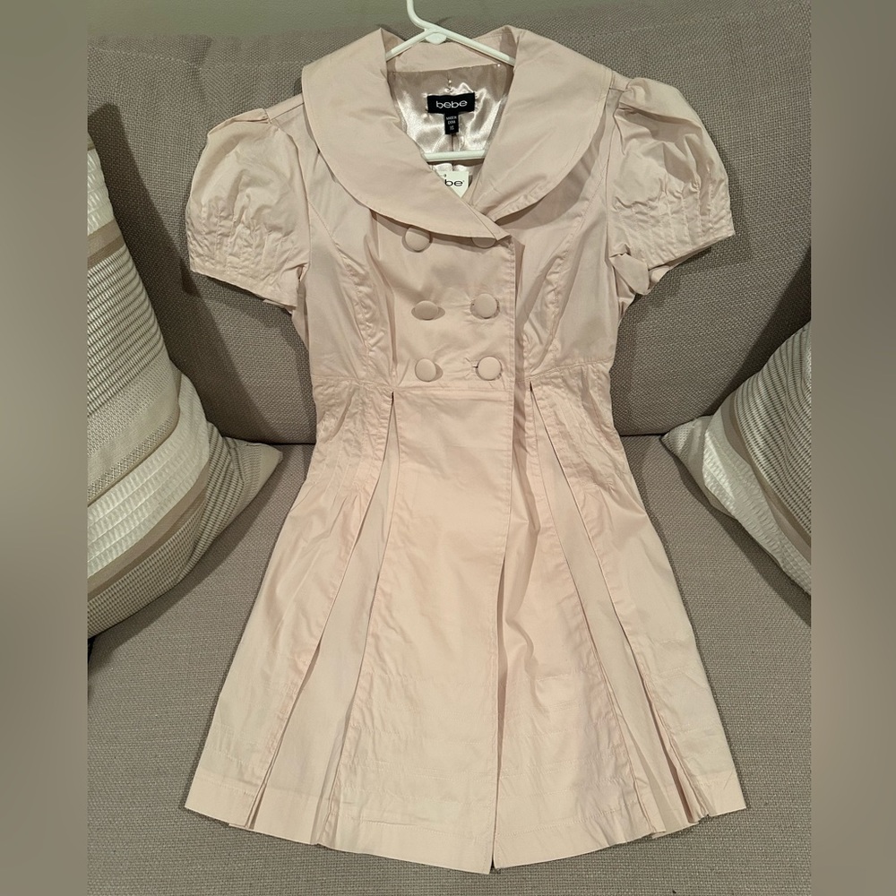 Bebe - Picture 3 of 11